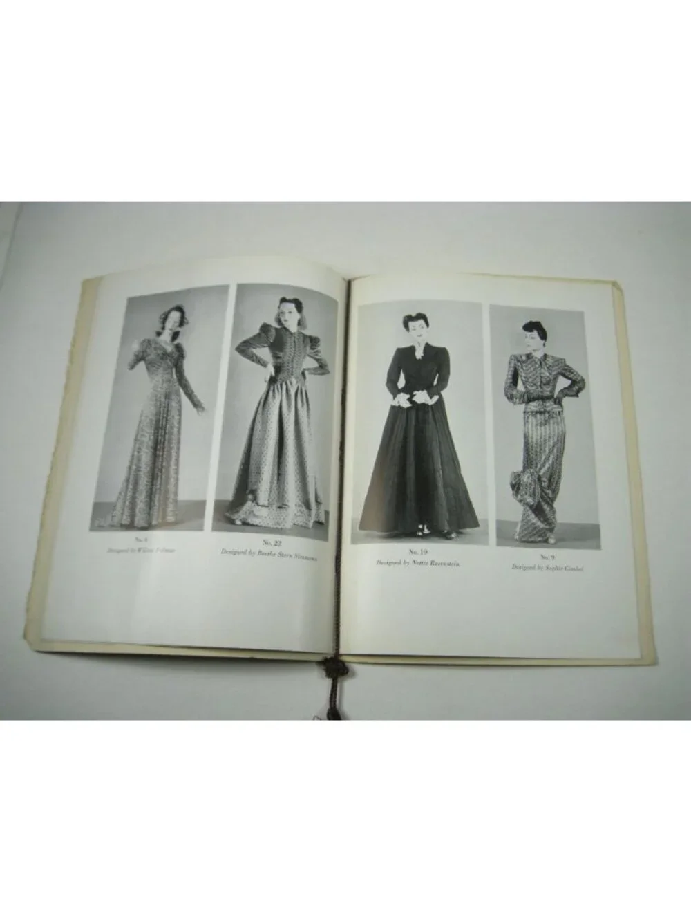 Renaissance In Fashion 1942 Program Metropolitan Museum Of Art Vintage